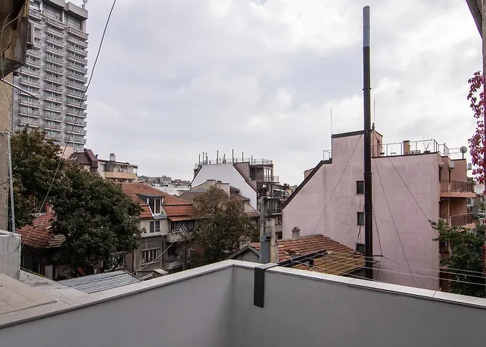 Apartment Location In Center And Paid Parking *