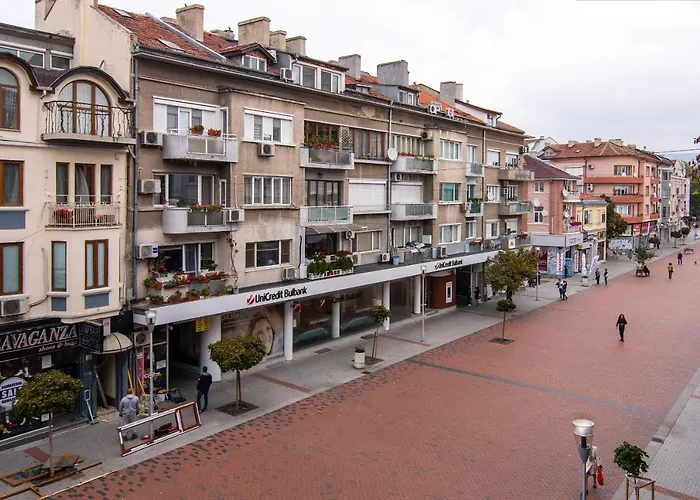 Location In Center And Paid Parking Daire *